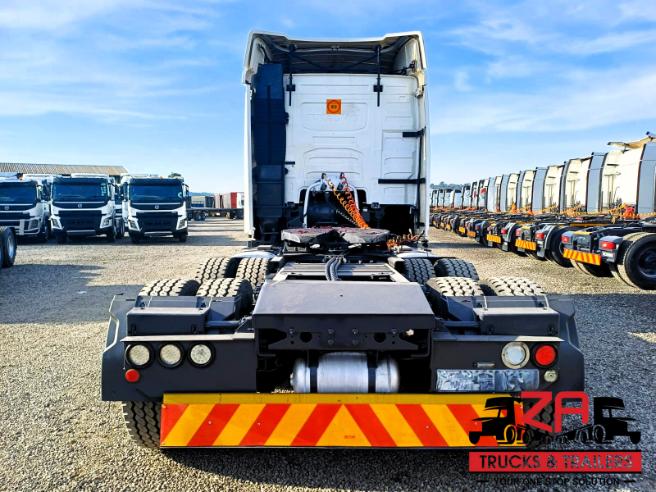 2022 VOLVO FH440 V5